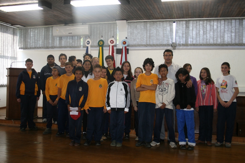 Alunos da Escola Severo de Andrade visitam Câmara de Canoinhas