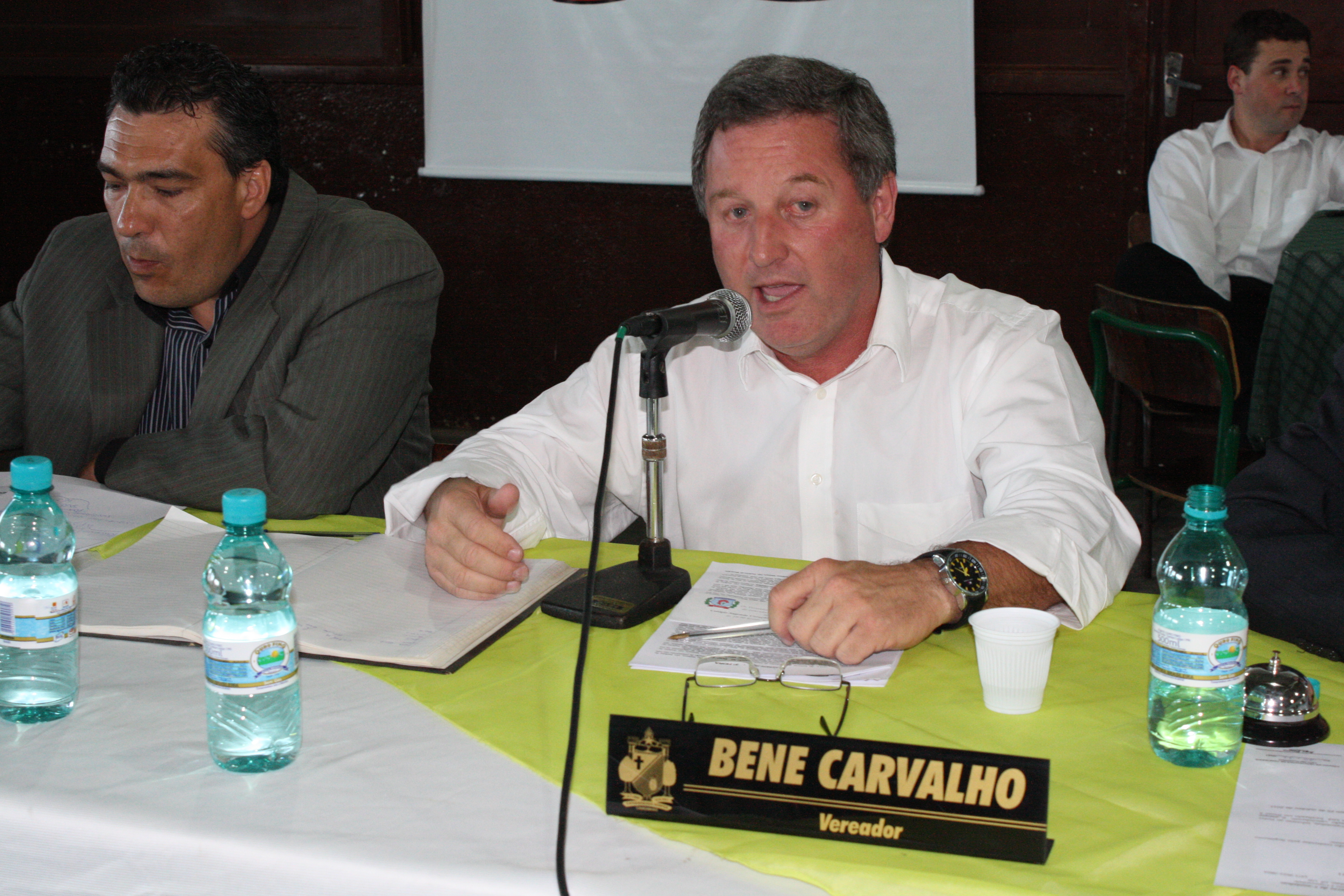 Bene Carvalho propõe asfaltamento de ruas na COHAB 2